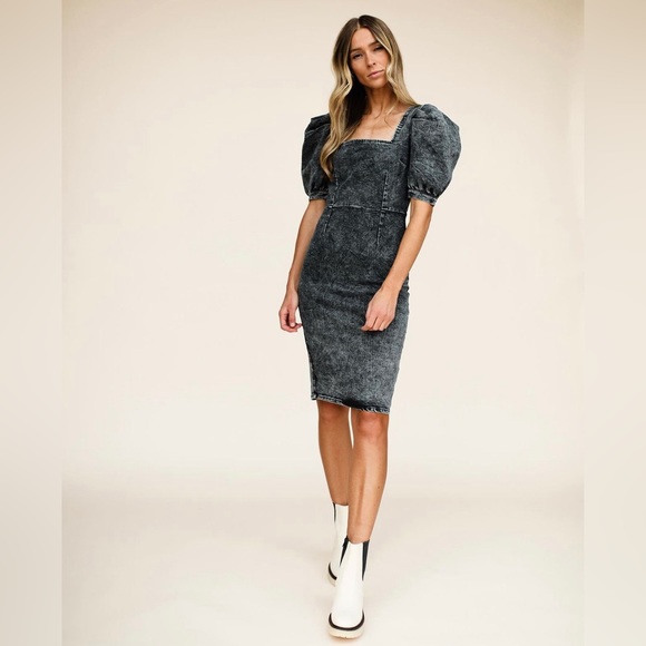 Shop Maxwell Puff Sleeve Denim Dress - Picture 1 of 6